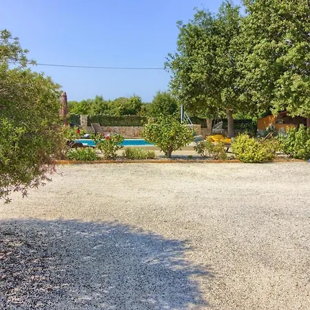 Holiday home Mit Privatpool Fuer 12 Personen Ca 150 Qm In Sisan, Istrien Suedkueste Von Istrien Sisan