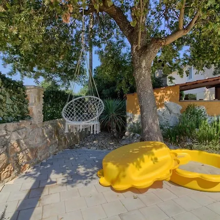 Mit Privatpool Fuer 12 Personen Ca 150 Qm In Sisan, Istrien Suedkueste Von Istrien Holiday home *